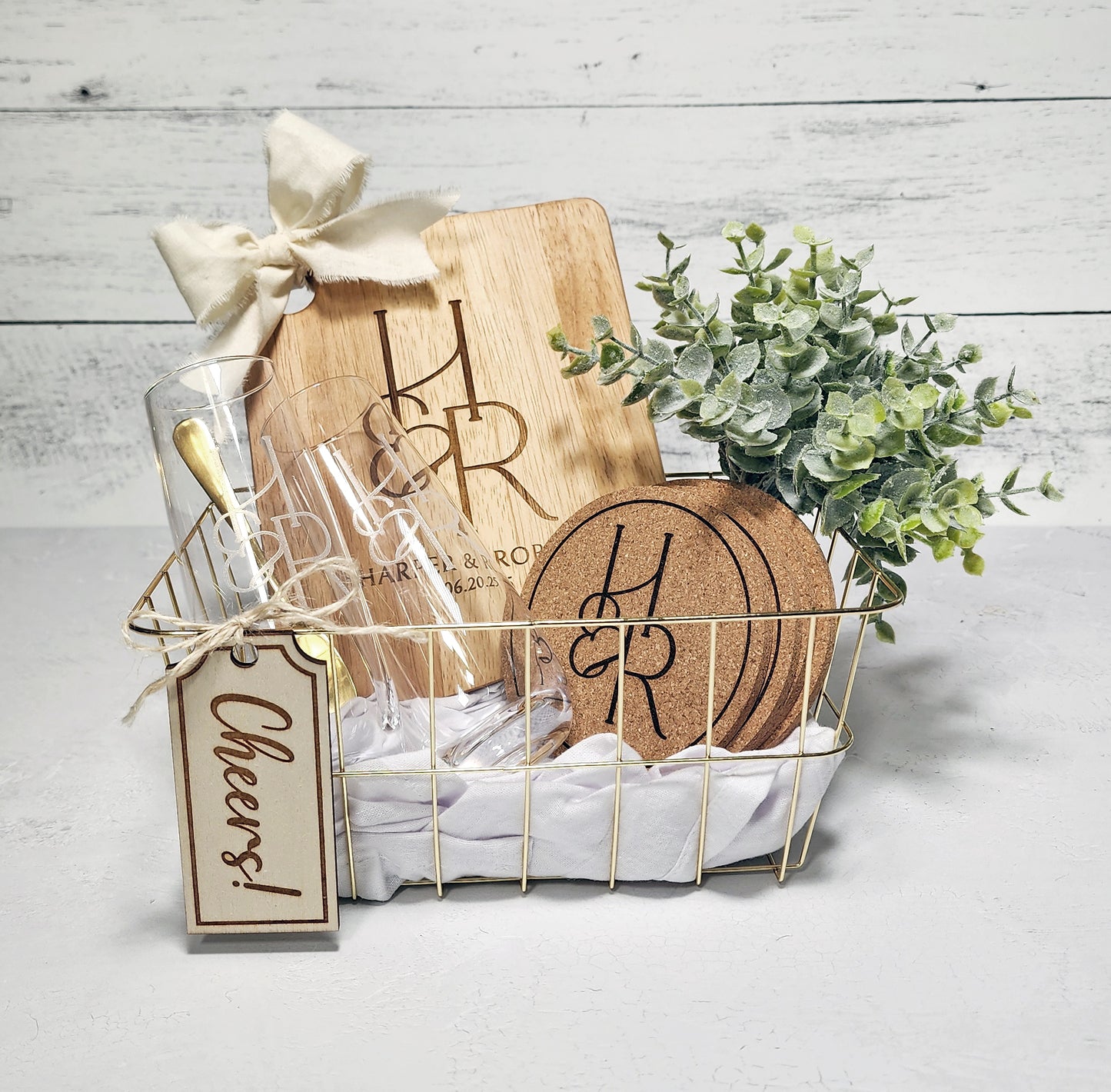 The 'Cheers' Mini Basket
